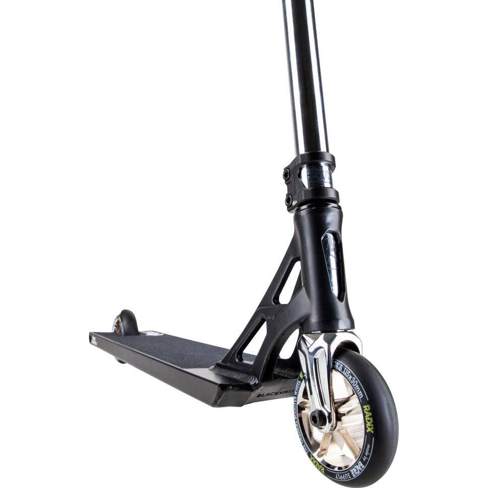 Addict Revenger Stunt Scooter - Black/Chrome