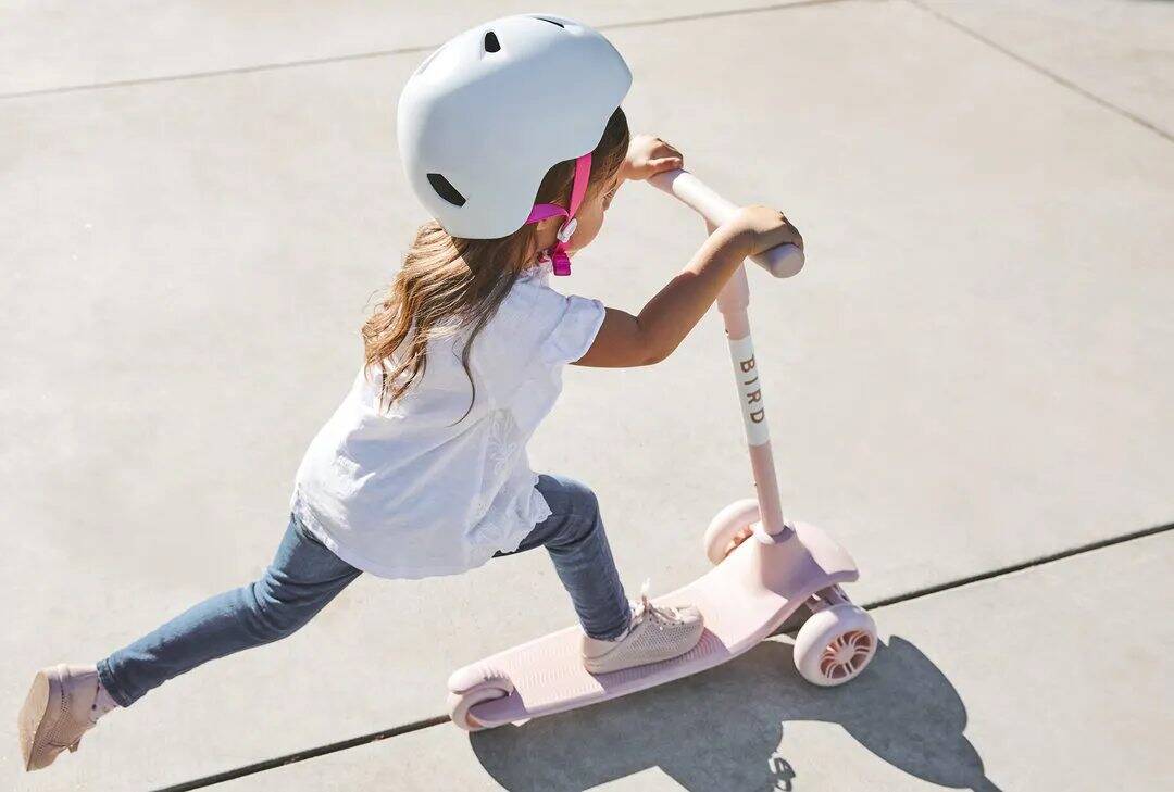 BIRD Birdie V2 3 Wheeled Scooter - Electric Rose Pink