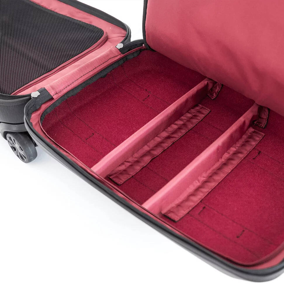 Db The Aviator 40L Carry On Suitcase - Black