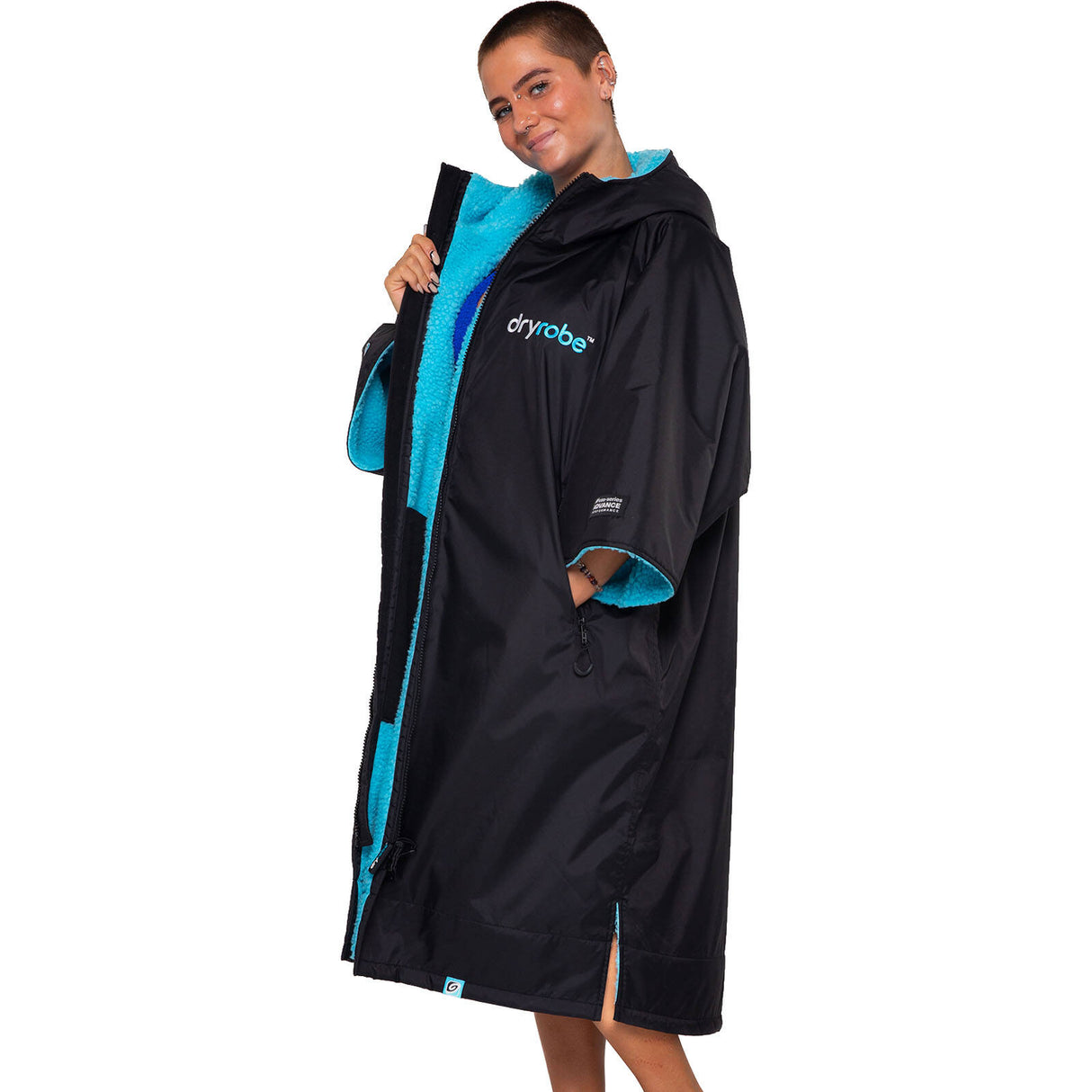 Dryrobe Advance Short Sleeve V3 Changing Robe - Black/Blue