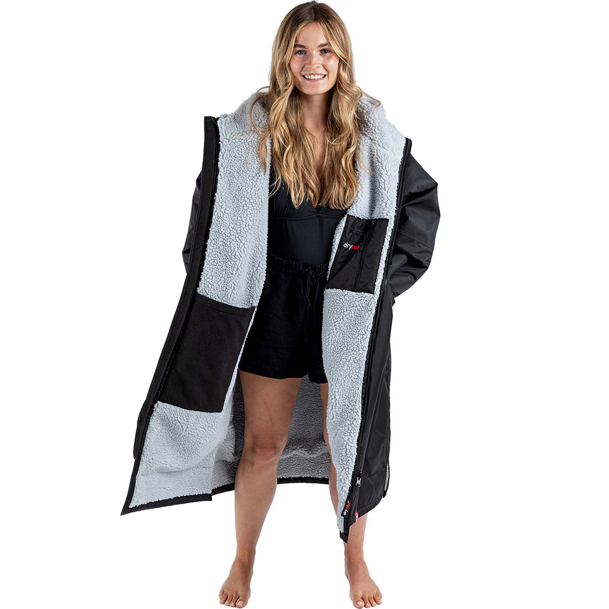 Dryrobe Advance Long Sleeve V3 Changing Robe - Black/Grey