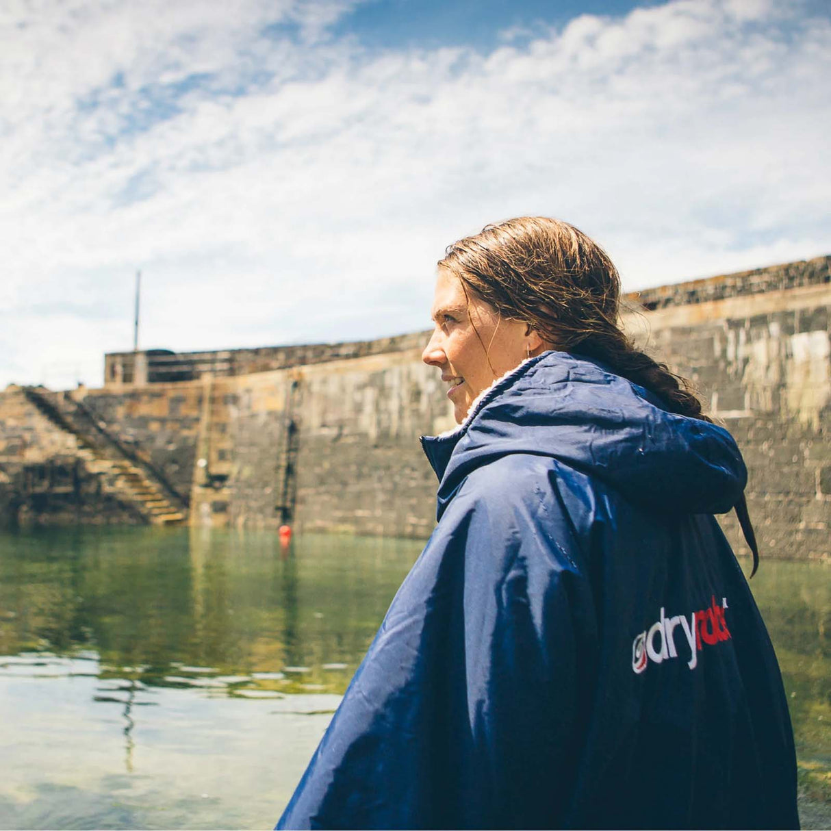 Dryrobe Advance Long Sleeve Changing Robe - Navy/Grey