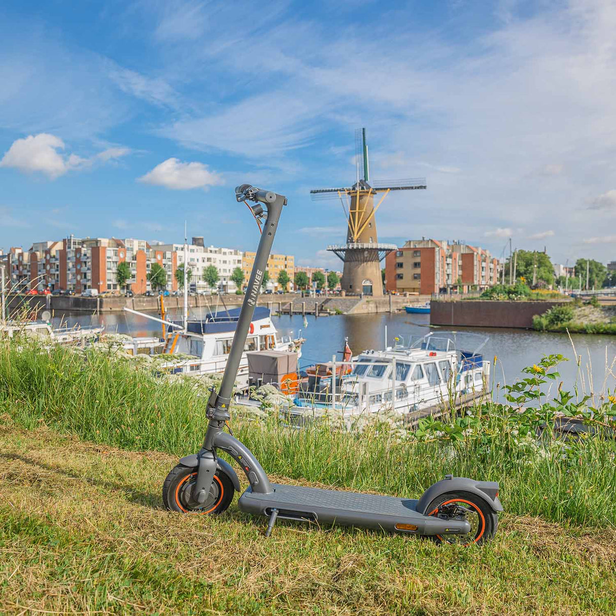 Navee N40 Electric Scooter