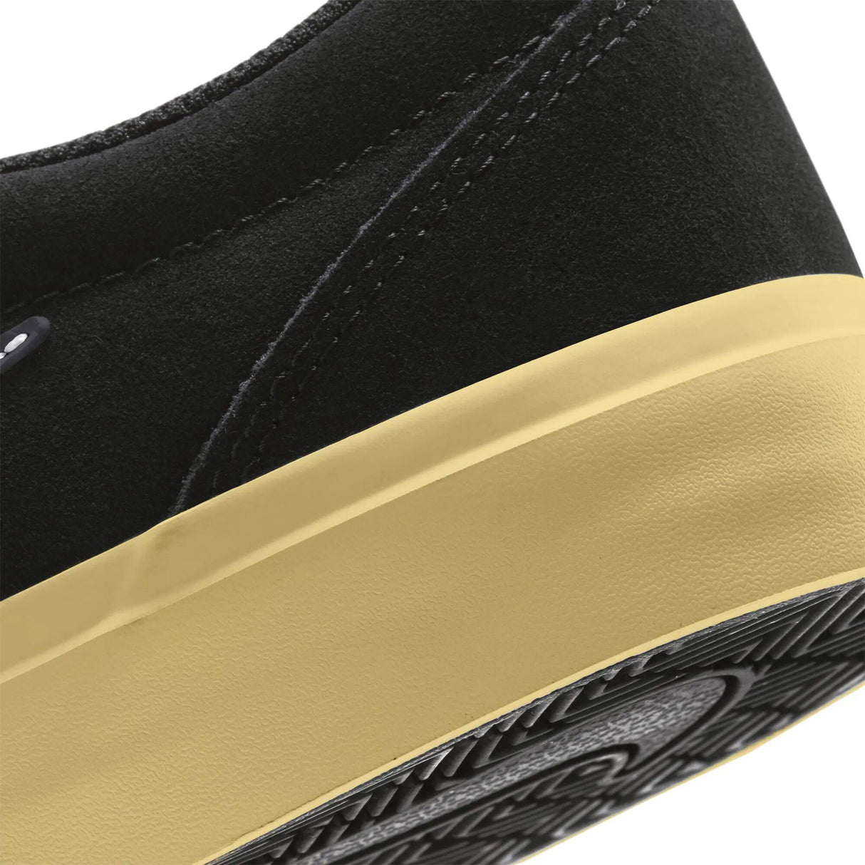 Nike SB Charge Suede Skate Shoes - Black/Anthracite-Black-Gum Light Brown