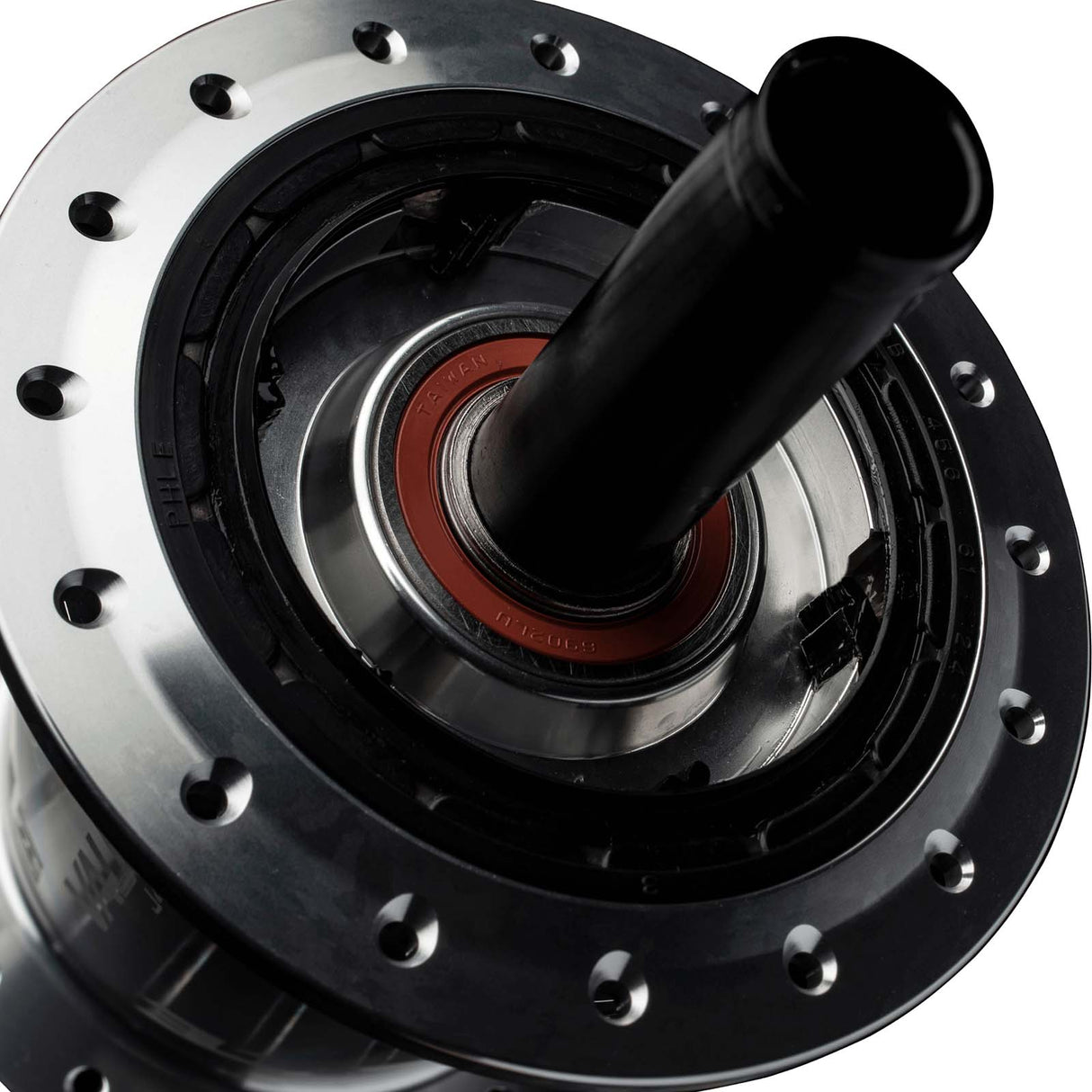 Race Face Vault Front 414J 32H Mountain Bike Wheel Hub - 15x110 BST