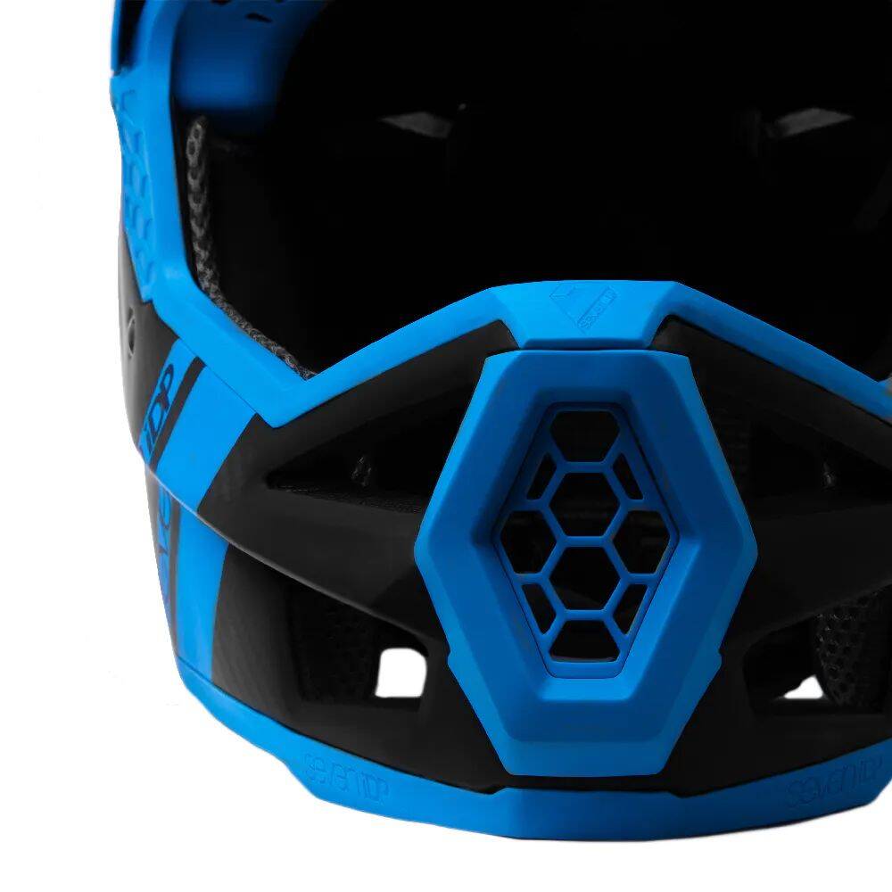 7iDP Project 23 Carbon Full Face Helmet - Raw/Electric Blue