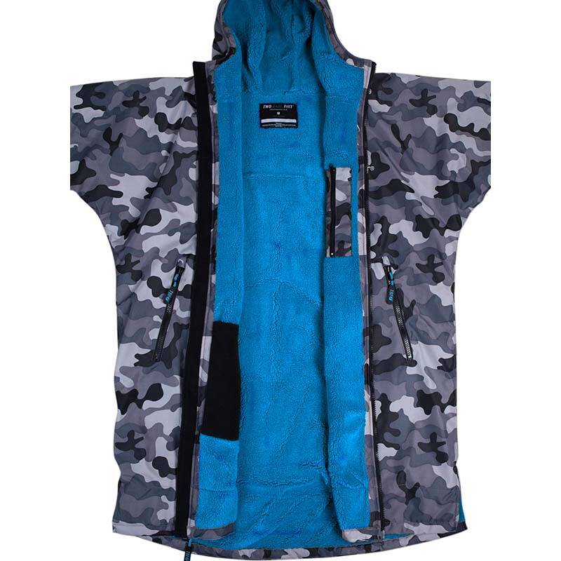Two Bare Feet Adult Weatherproof Changing Robe - Camo/Blue