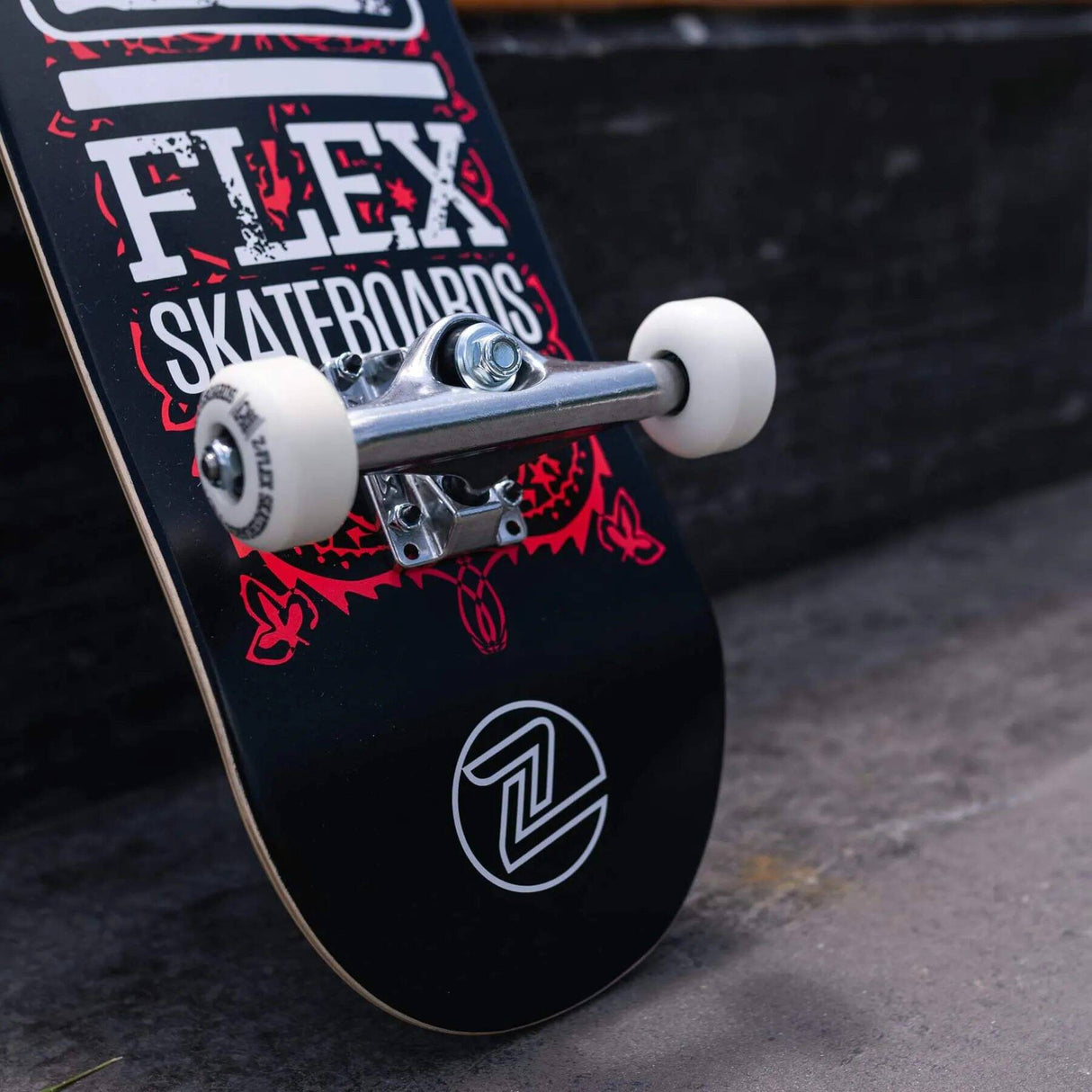 Z-Flex Bold Complete Skateboard - Black/Red 8''