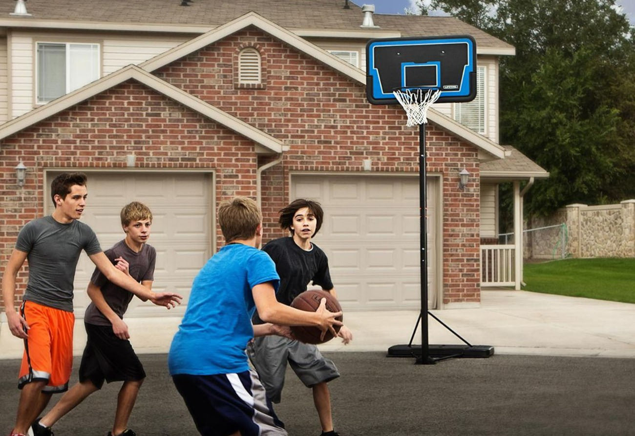 Get Active This Summer: Essential Sports Gear