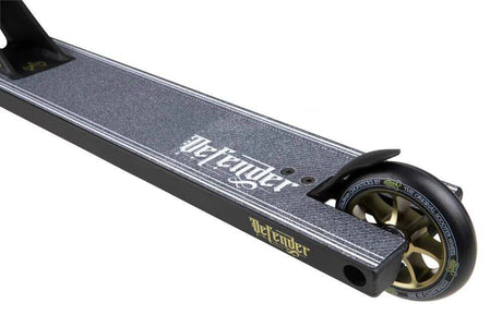 Addict Defender 3.0 Stunt Scooter - Black/Gold