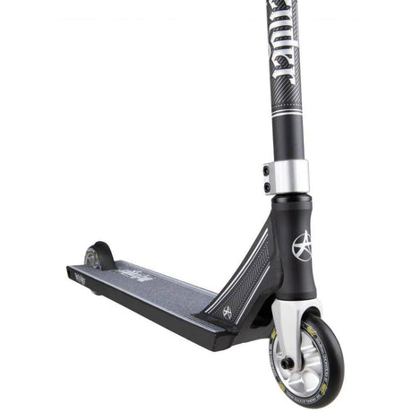 Addict Defender 3.0 Stunt Scooter - Black/Silver