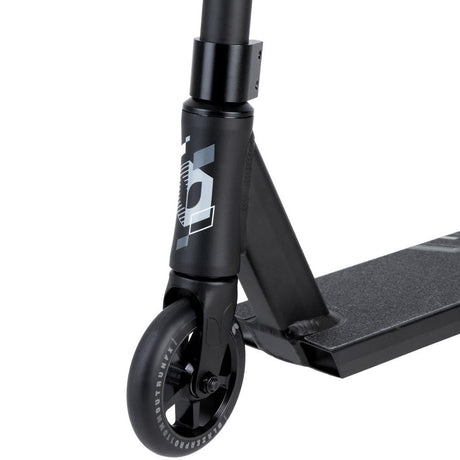 Blazer Pro Outrun 3 Stunt Scooter - Black/Black