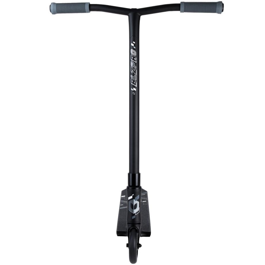 Blazer Pro Outrun 3 Stunt Scooter - Black/Black