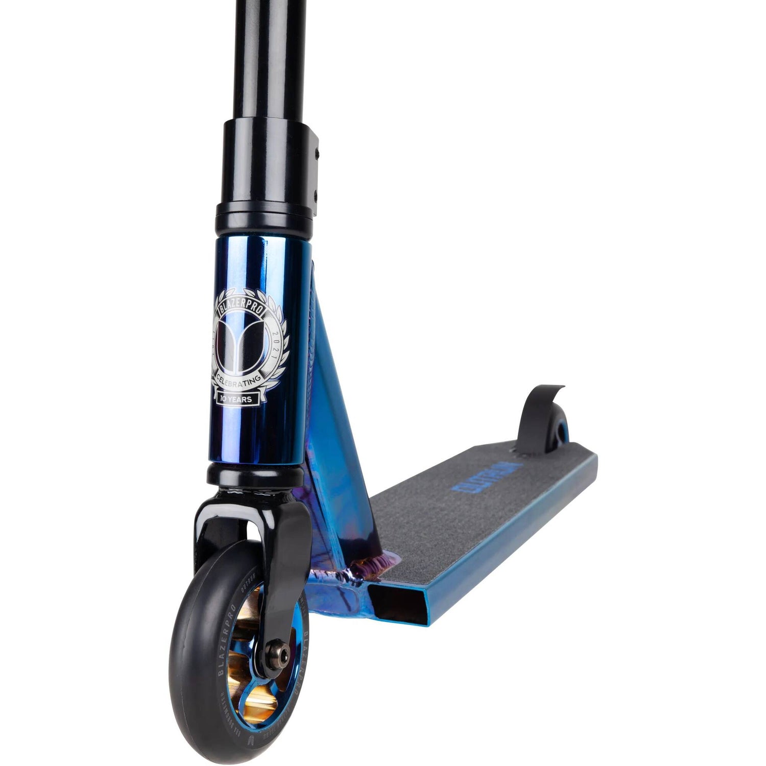Blazer Pro Outrun 2 FX Stunt Scooter - Blue Chrome