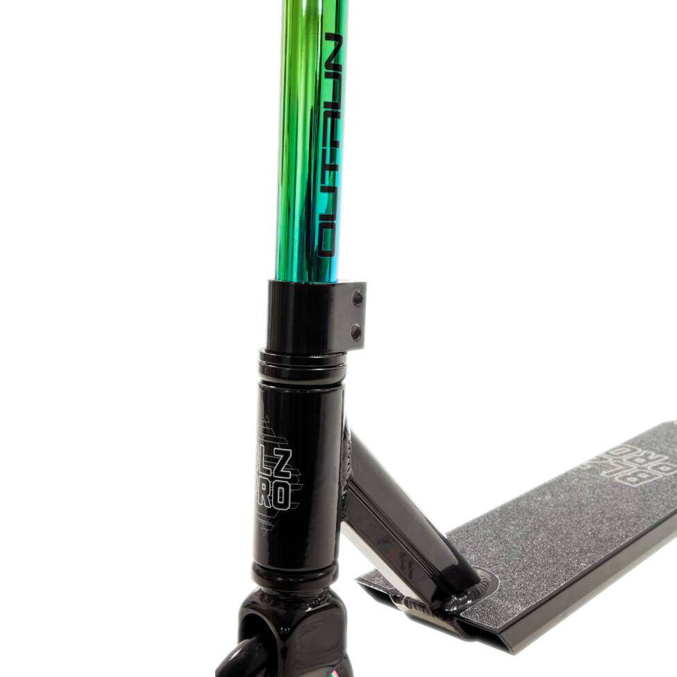Blazer Pro Outrun Stunt Scooter - Neochrome