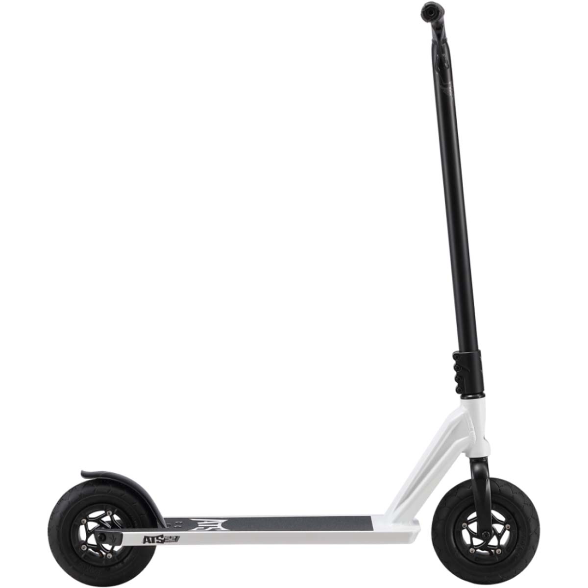 Blunt ATS S2 Bull Dirt Scooter - White/Black