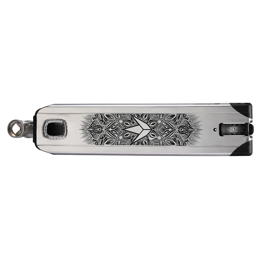 Blunt Envy AOS V4 LTD Scooter Deck - Polished