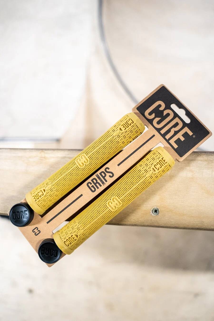 CORE Skinny Boy 170mm Scooter Grips - Gum