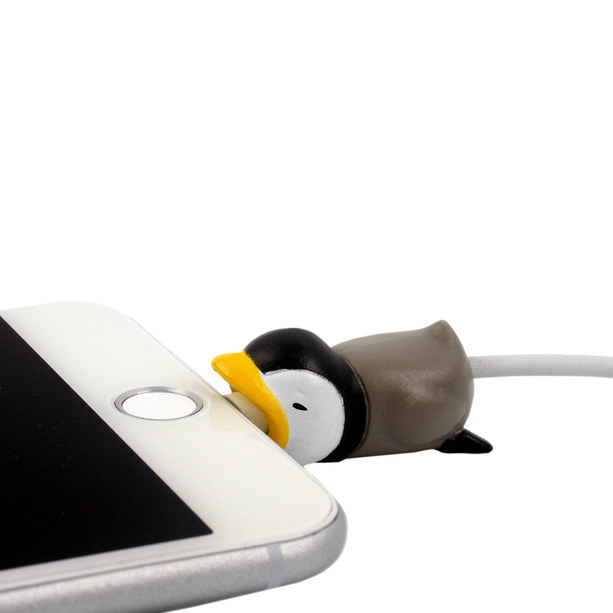 C@SE CABLE BITES PIPPA PENGUIN