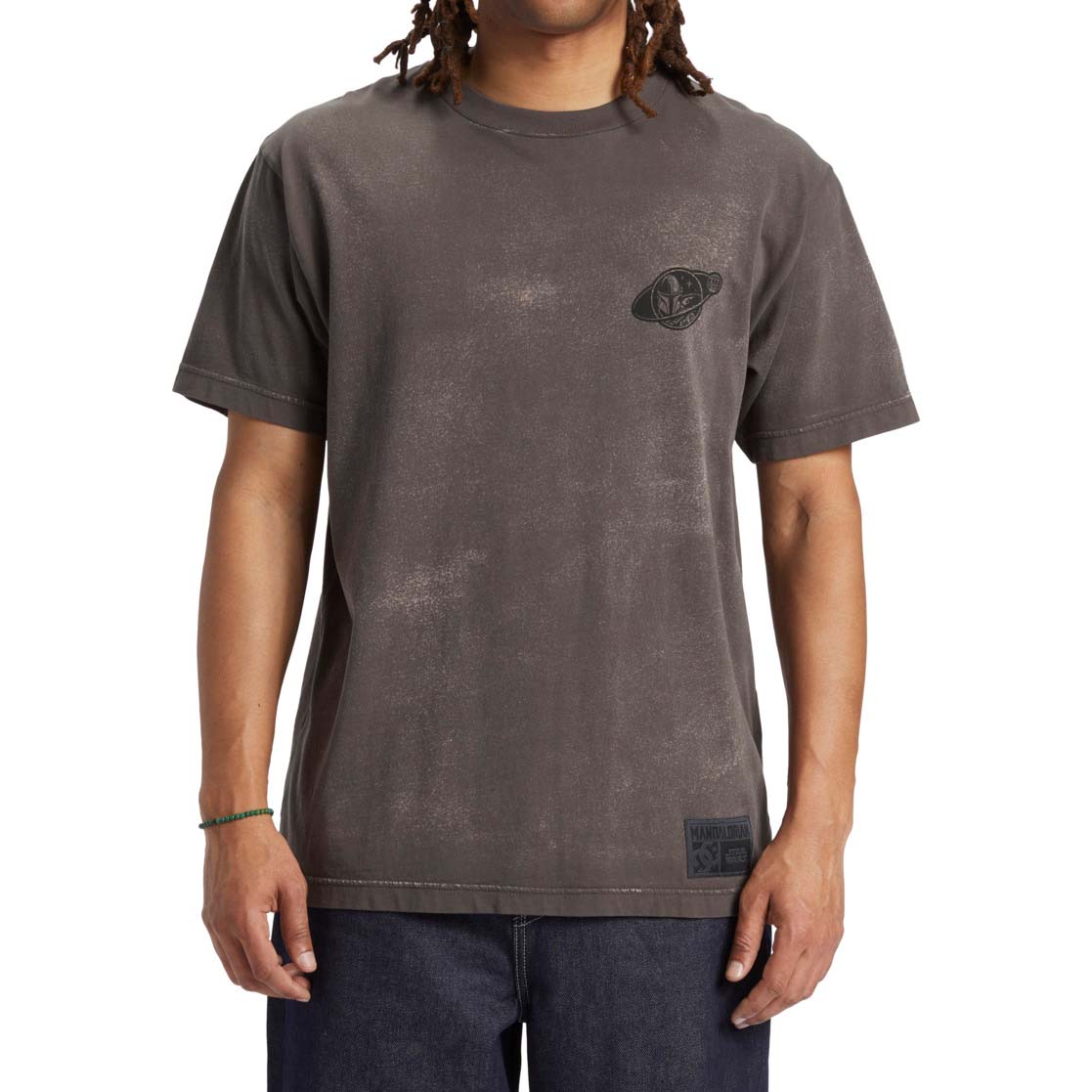 DC x Mandalorian Mando Travel T Shirt - Dark Shadow Rain Wash