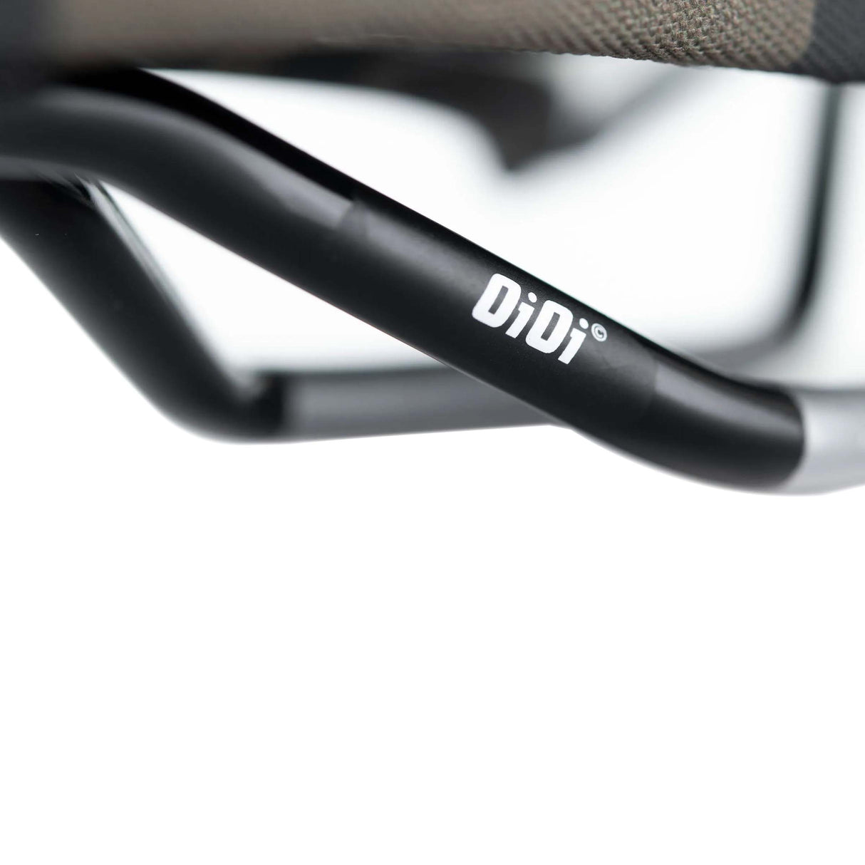 DMR OiOi Saddle - Camo