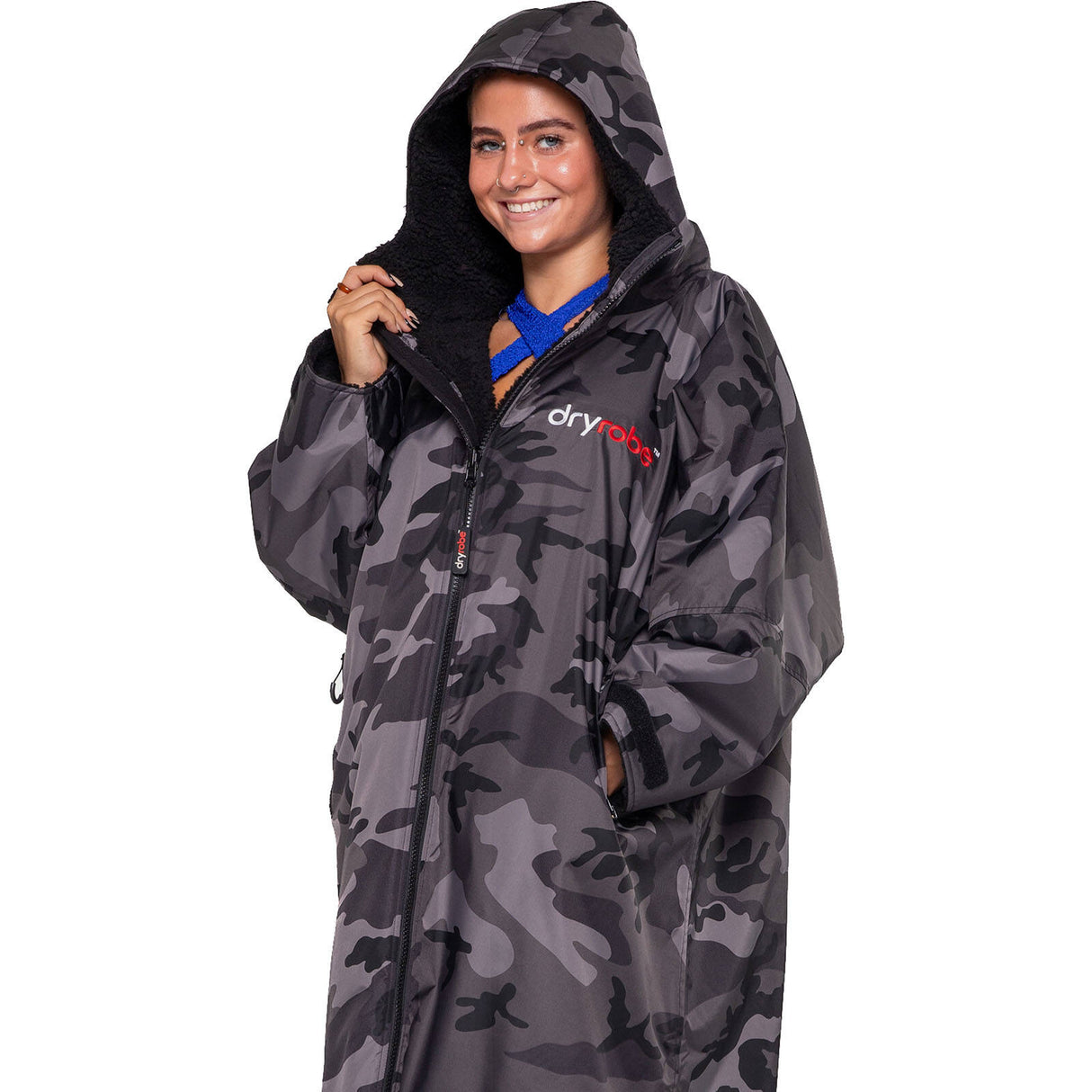 Dryrobe Advance Long Sleeve V3 Changing Robe - Black/Camoflage/Black
