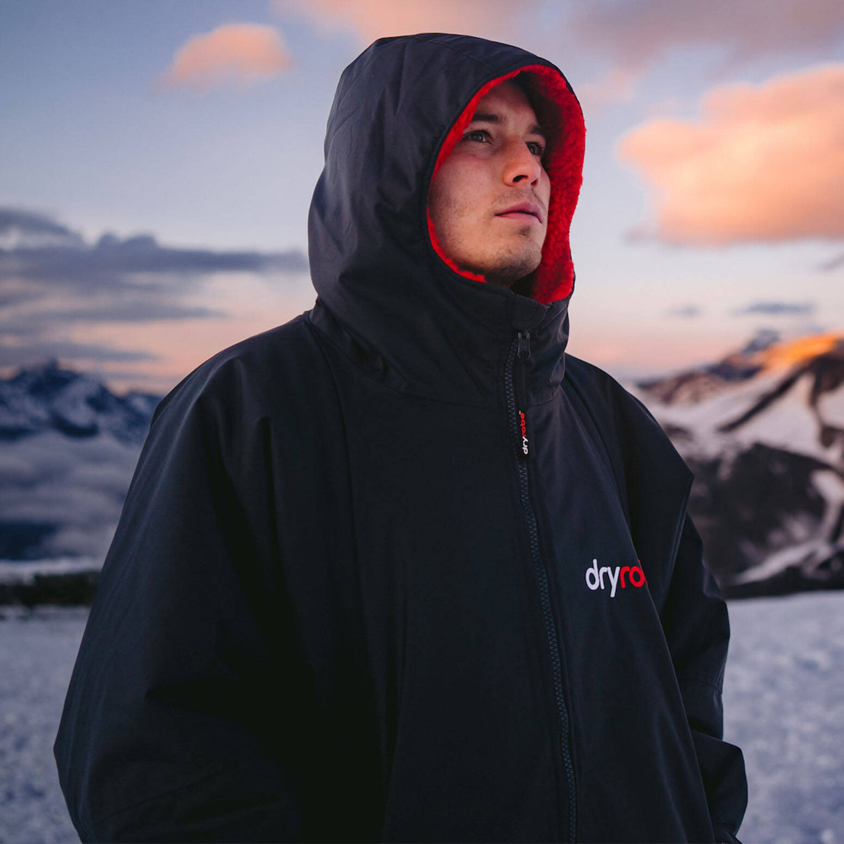 Dryrobe Advance Long Sleeve V3 Changing Robe - Black/Red