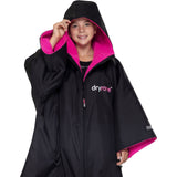 Dryrobe Advance Kids Short Sleeve V3 Changing Robe - Black/Pink