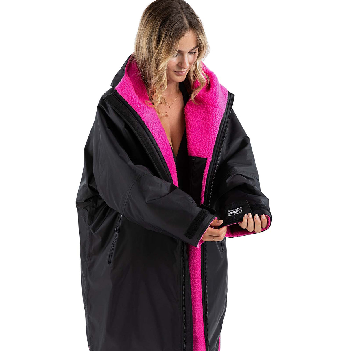Dryrobe Advance Long Sleeve Changing Robe - Black/Pink