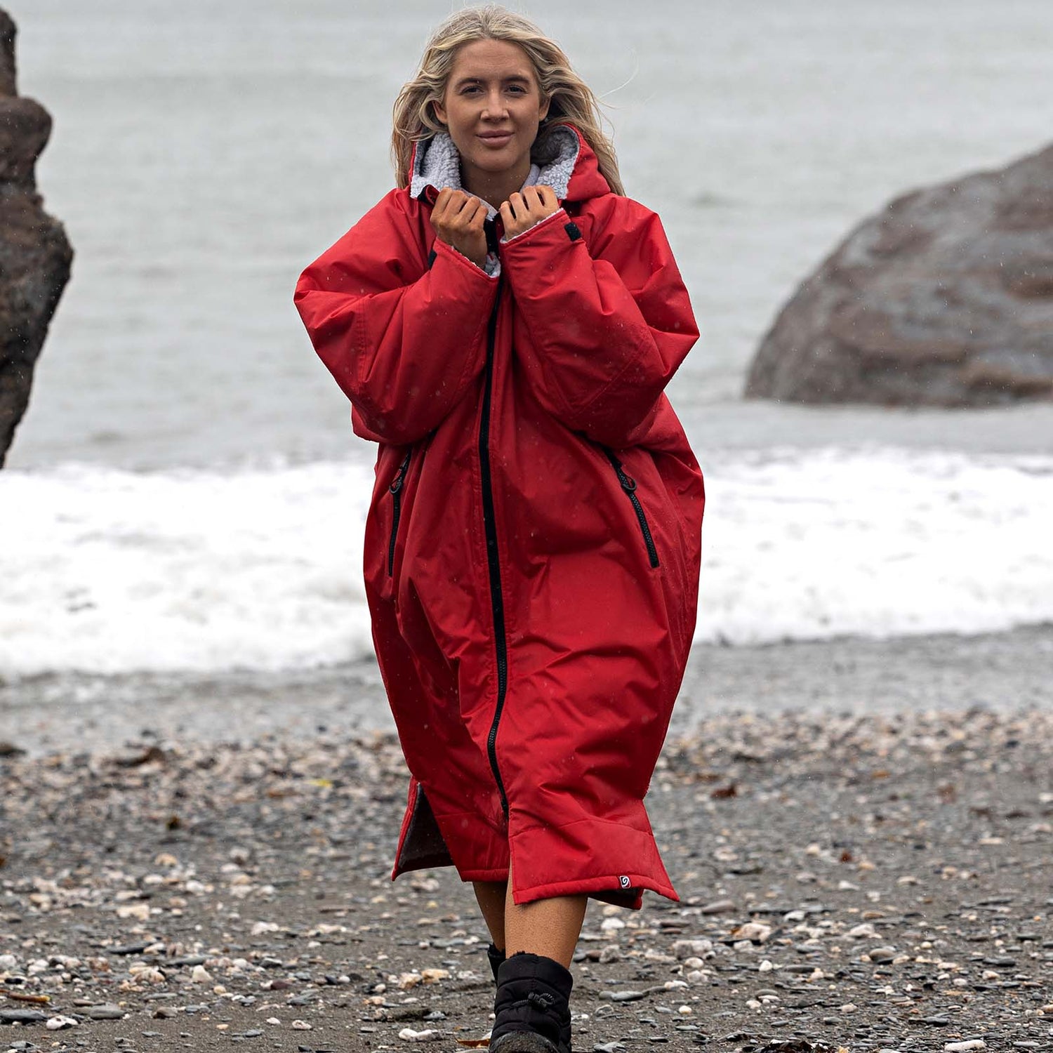 Dryrobe Advance Long Sleeve Changing Robe - Red/Grey