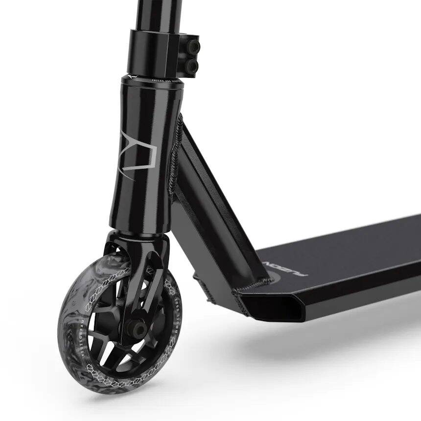 Fuzion Z250 Stunt Scooter - Black