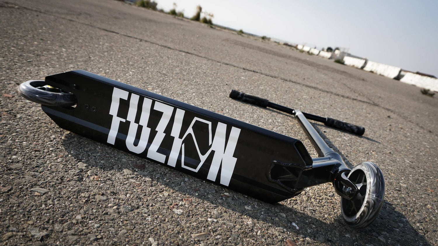 Fuzion Z250 Stunt Scooter - Black