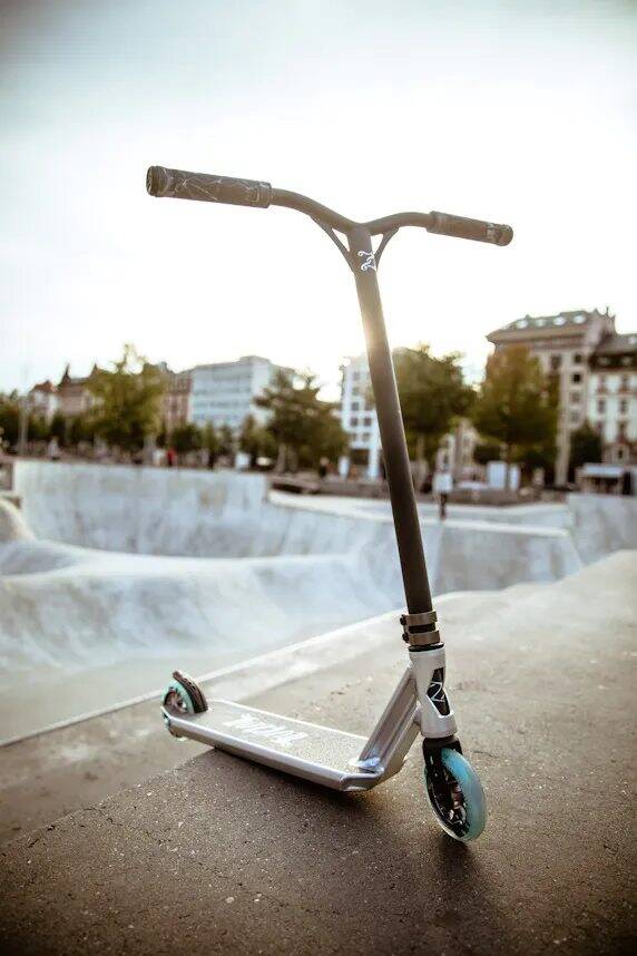 Fuzion Z300 Stunt Scooter - Grey