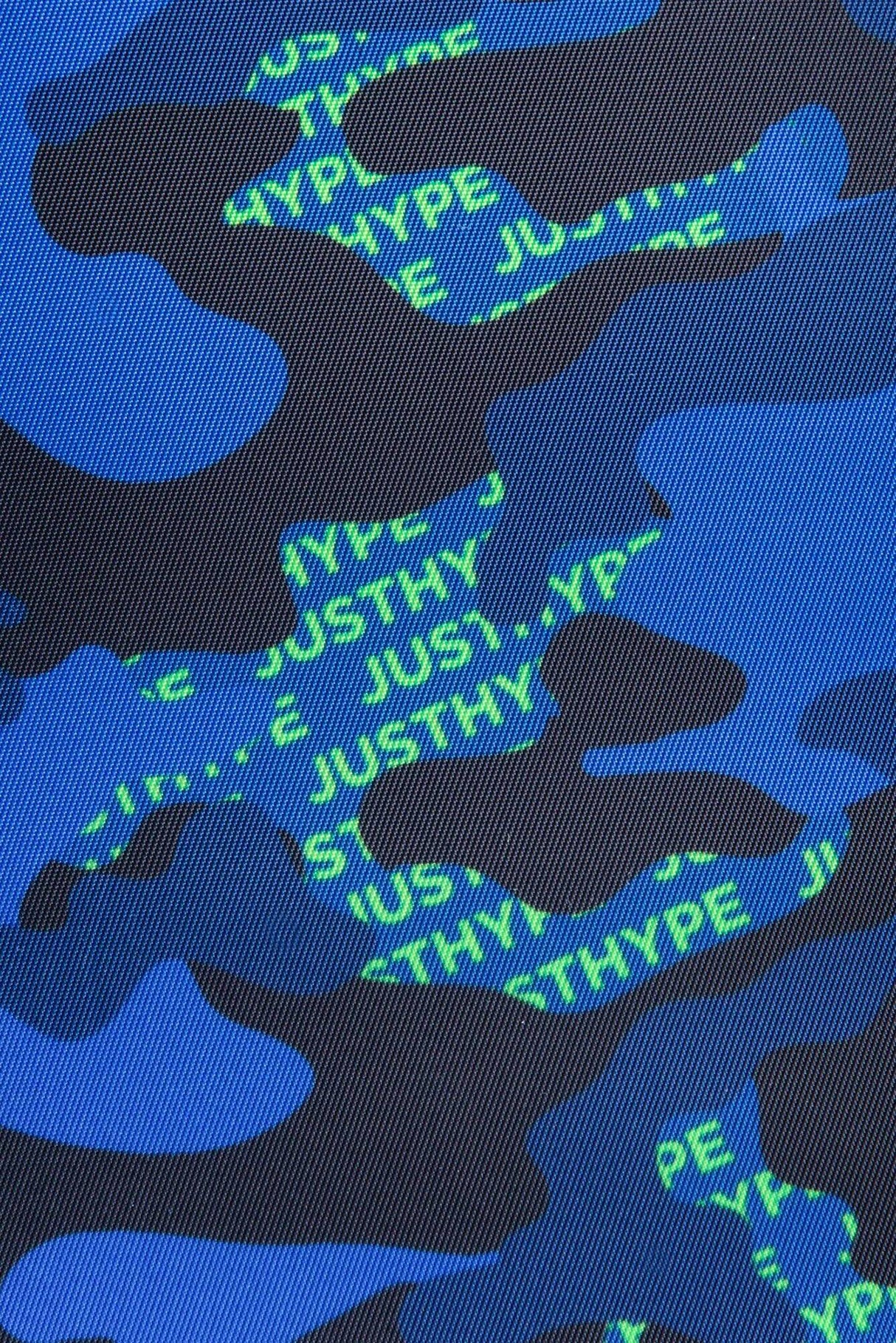 Hype Neon Logo Camo Lunchbox - Multi