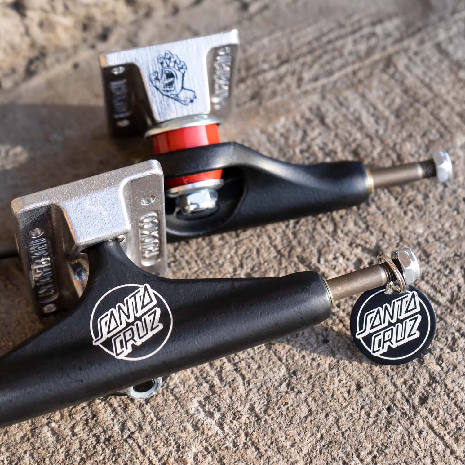 Independent Stage 11 x Santa Cruz Skateboard Trucks - Black/Silver 144mm