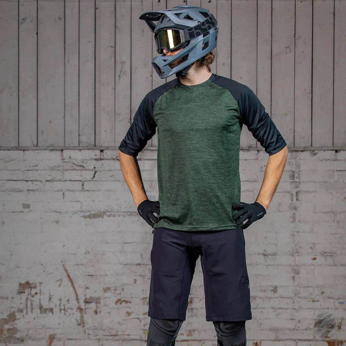 iXS Carve Evo Shorts - Black