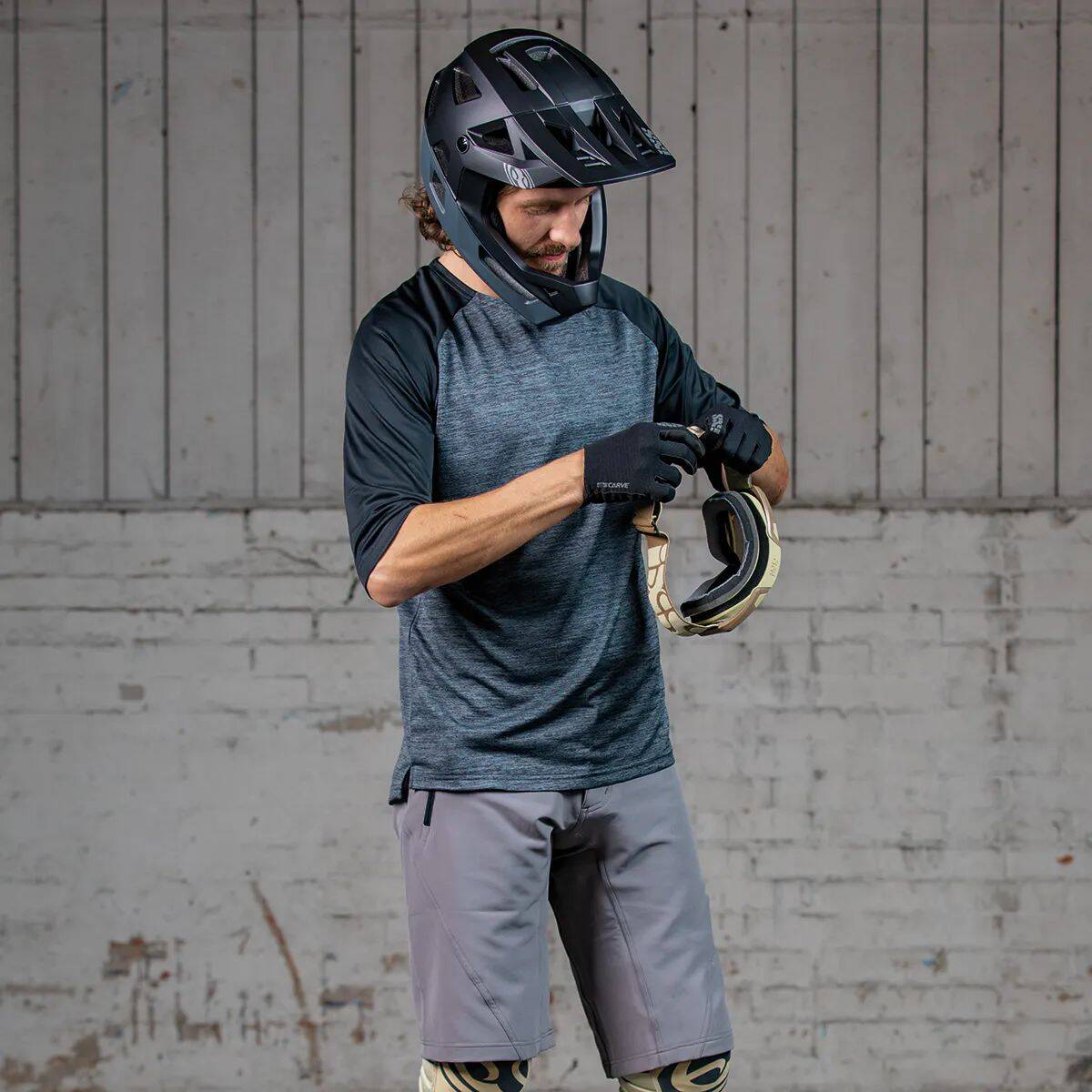 iXS Carve Evo Shorts - Graphite