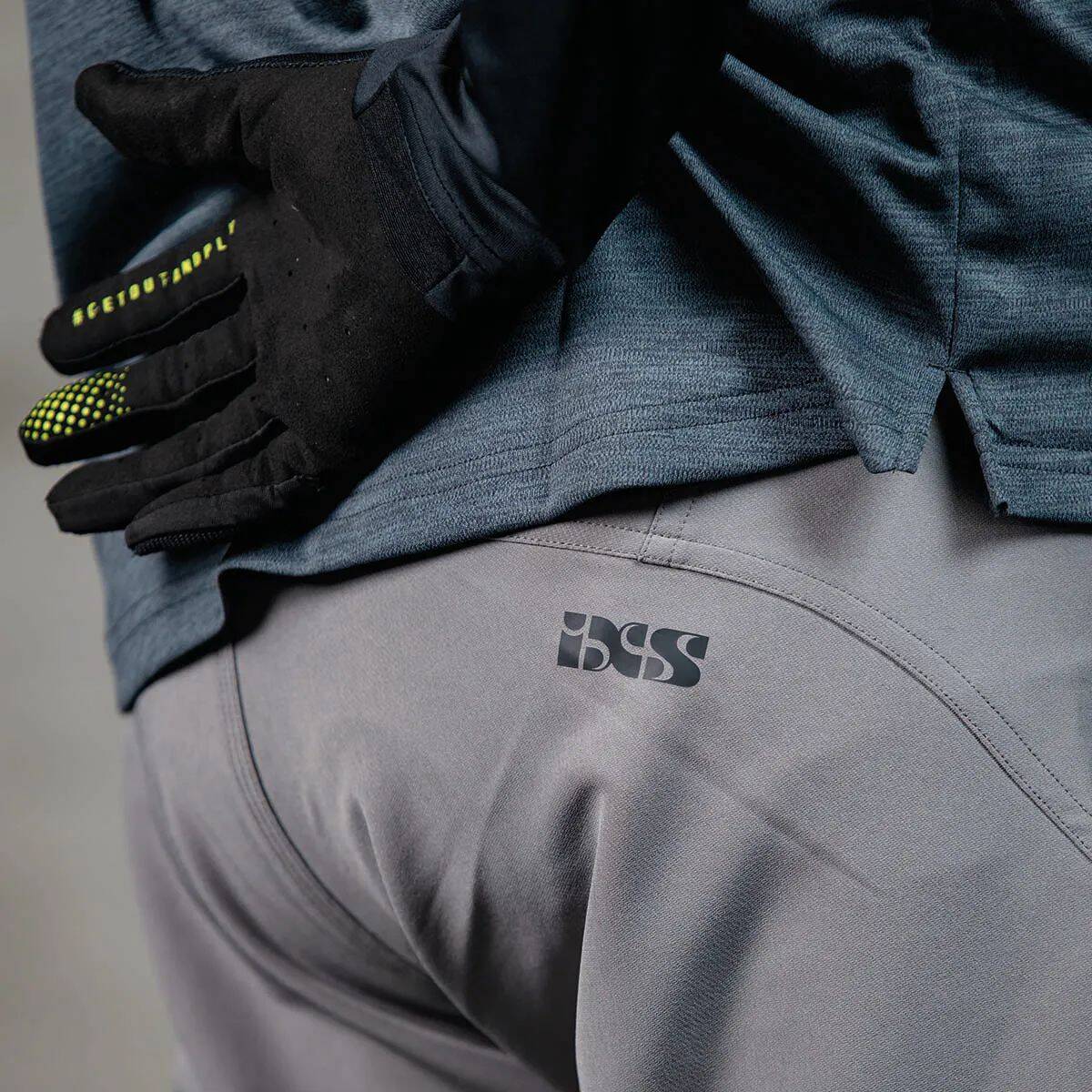 iXS Carve Evo Shorts - Graphite