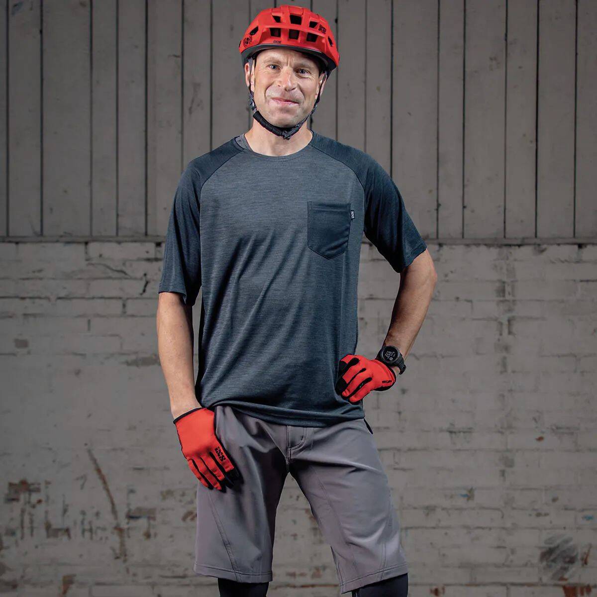 iXS Flow X Jersey - Black