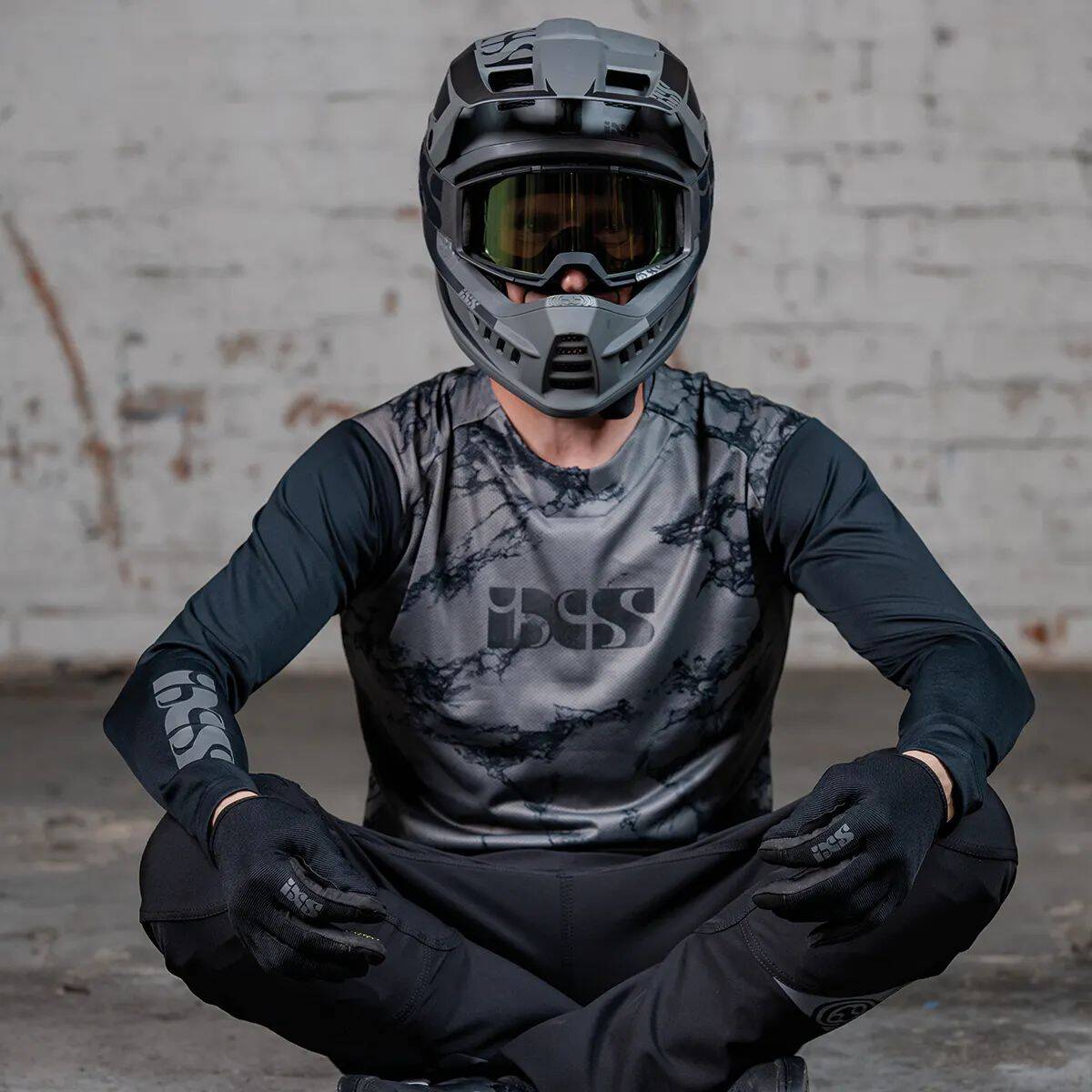 iXS Trigger X Air Jersey - Graphite/Black
