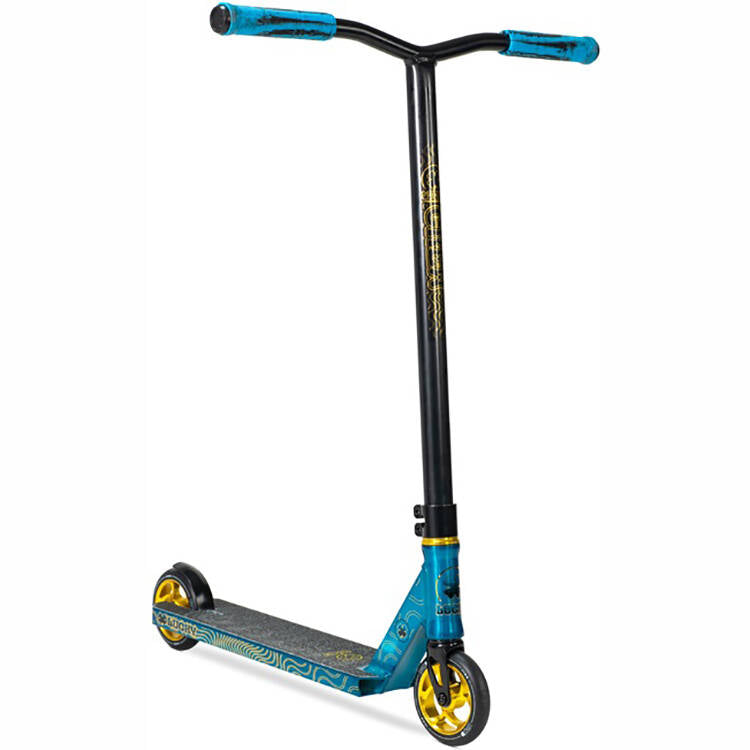 Lucky Crew 2022 Pro Scooter - Royal