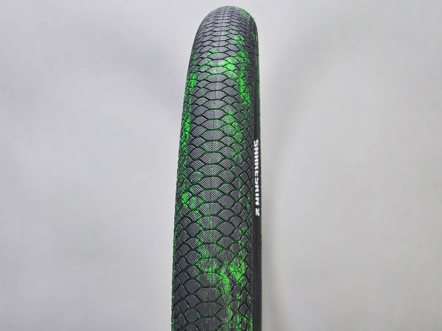 Mafiabike Lagos Snakeskin 2 27.5" BMX Tyre - Green/Black Marble (PAIR)