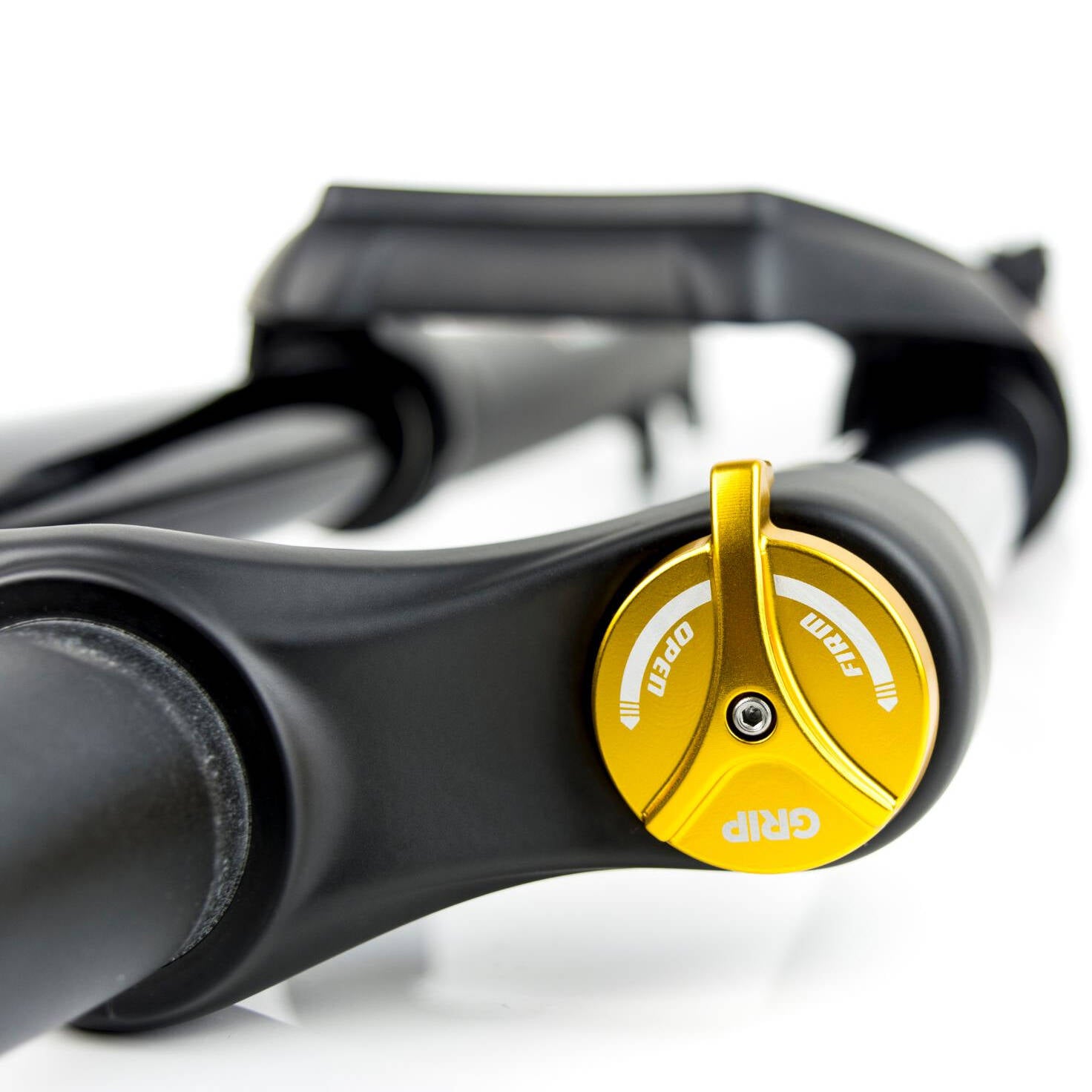 Marzocchi Bomber Z1 Coil GRIP Tapered 15QR 110mm Forks - Black 29 Wheel / 160mm Travel / 15QR x 110mm Axle / 44mm Rake