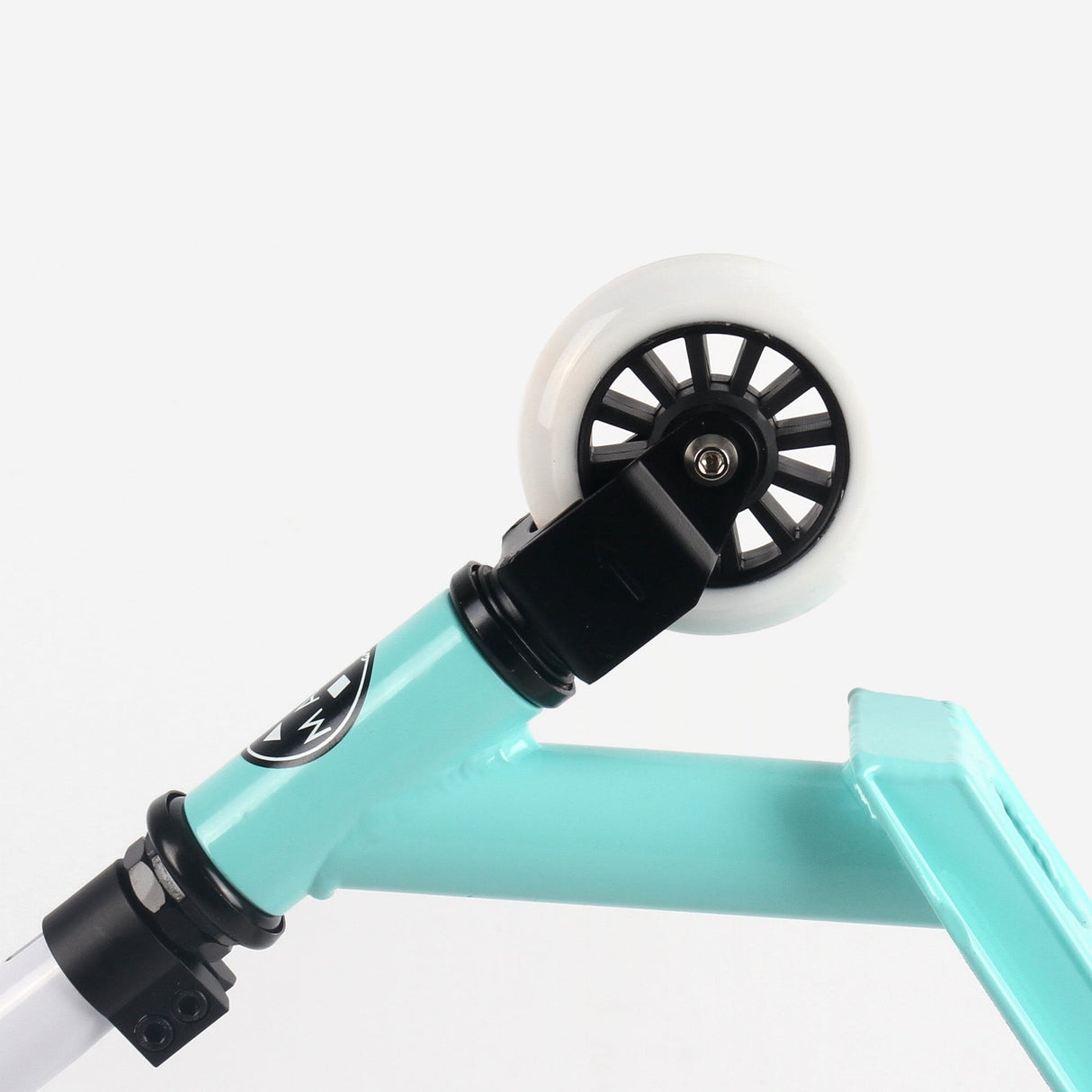 Maui and Sons Destroyer Evolution Stunt Scooter - Sky/White