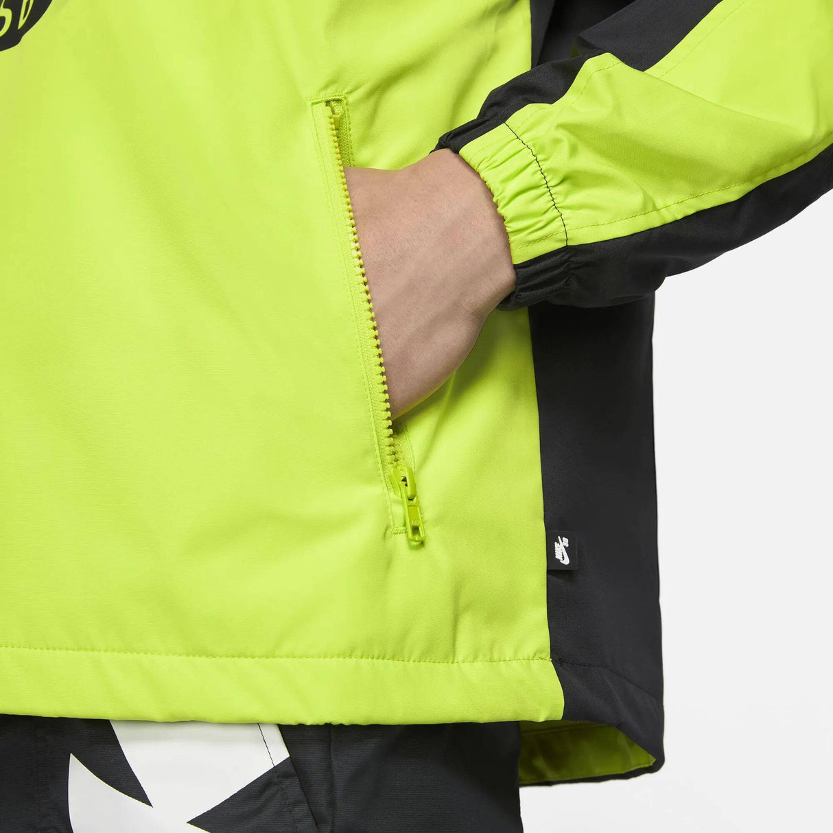 Nike SB Anorak - Black/Cyber/Black/Anthracite