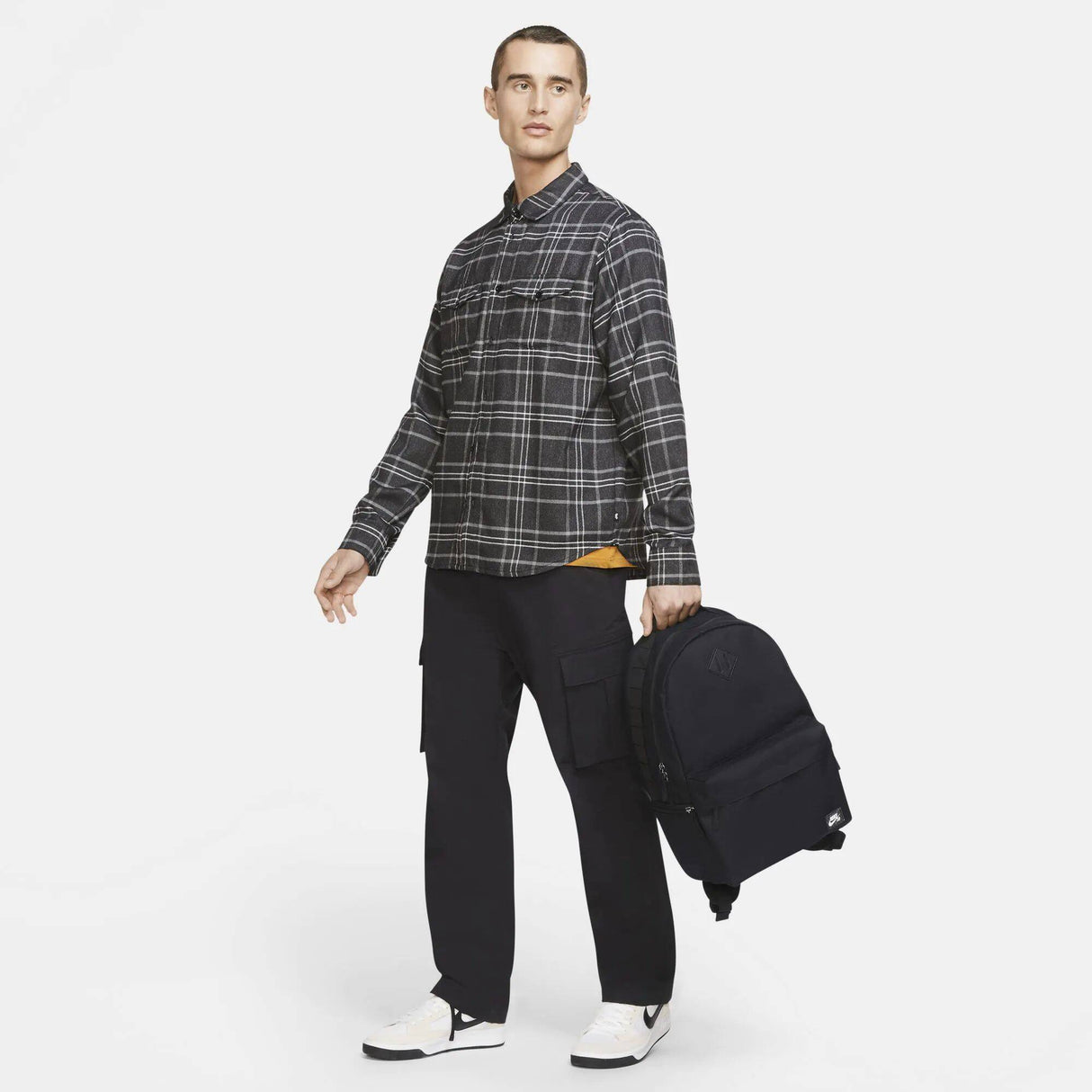 Nike SB Icon 26L Backpack - Black/Black/White