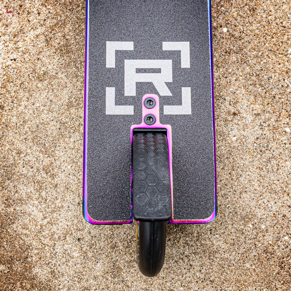 Rampage R2 Stunt Scooter - Neochrome