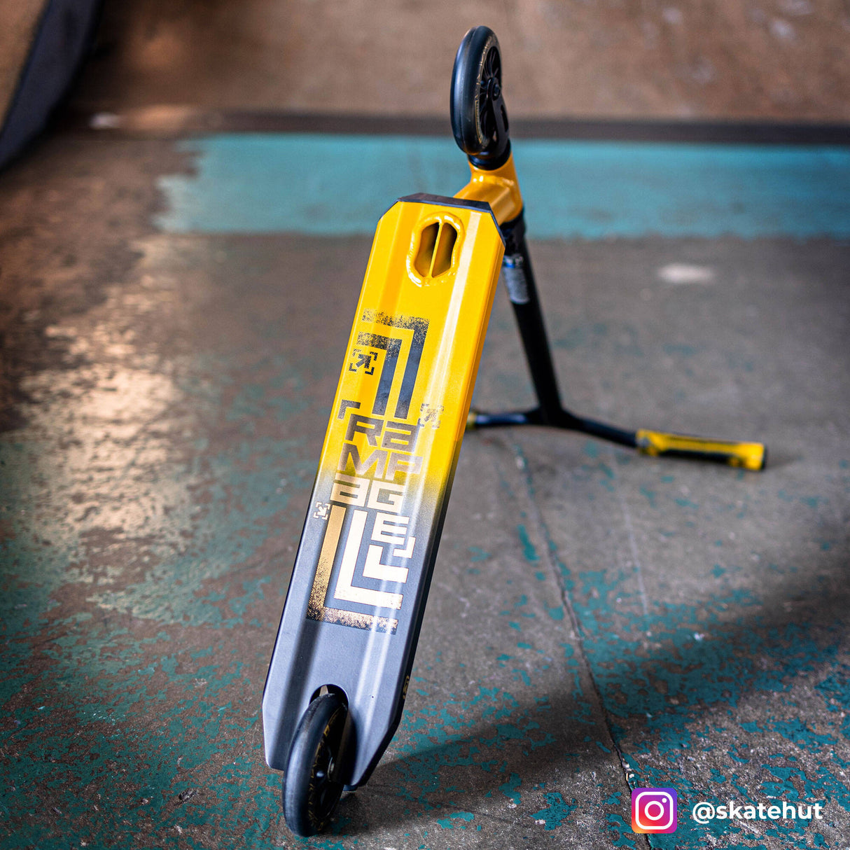 Rampage R1 Stunt Scooter - Gold Fade