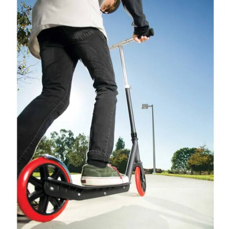 Razor Carbon Lux Commuter Scooter - Black