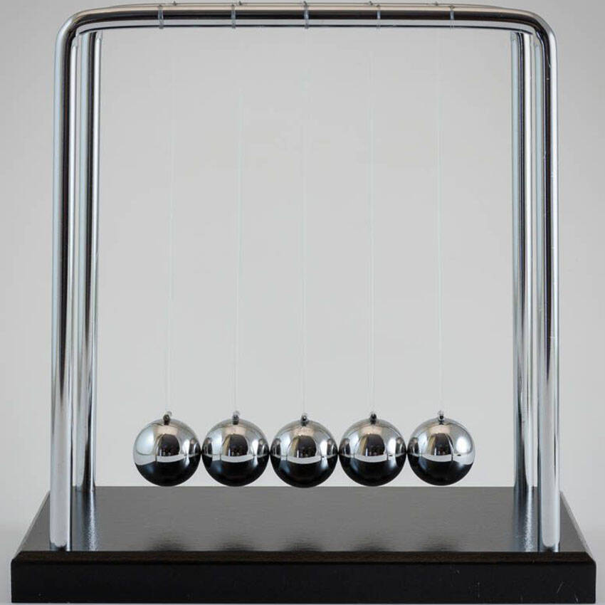RED5 Newton's Cradle